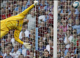 Pick it out....Stevie starts off with a belter